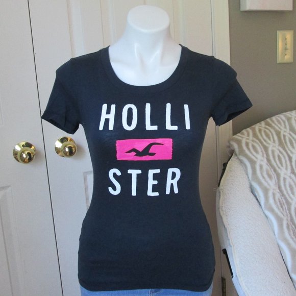 Hollister Tops - HOLLISTER SCOOP NECK GRAPHIC TSHIRT NAVY SZ S